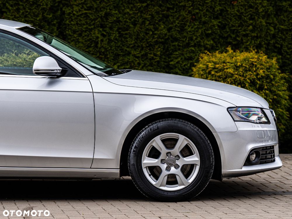 Audi A4 Limousine 2.0 TDI e DPF - 9