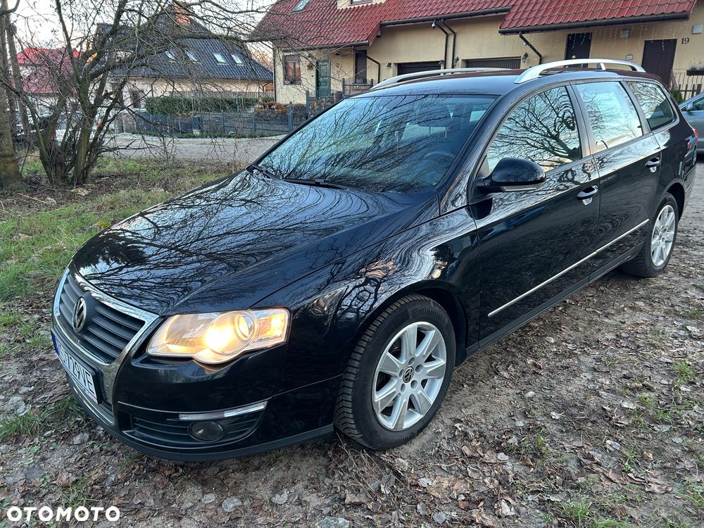Volkswagen Passat 2.0 TDI DPF BlueMotion Technology Trendline - 1