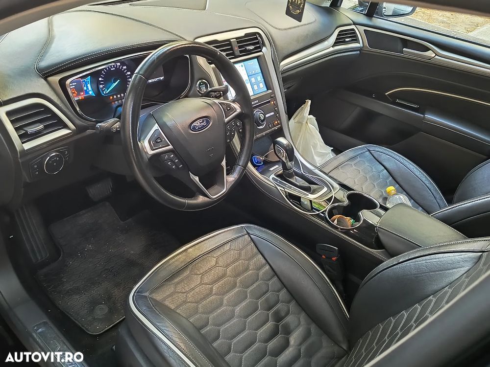 Ford Mondeo Vignale 2.0 Hybrid - 5