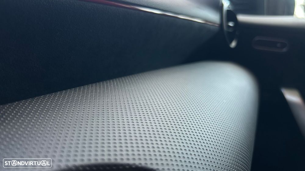Mercedes-Benz A 250 - 32