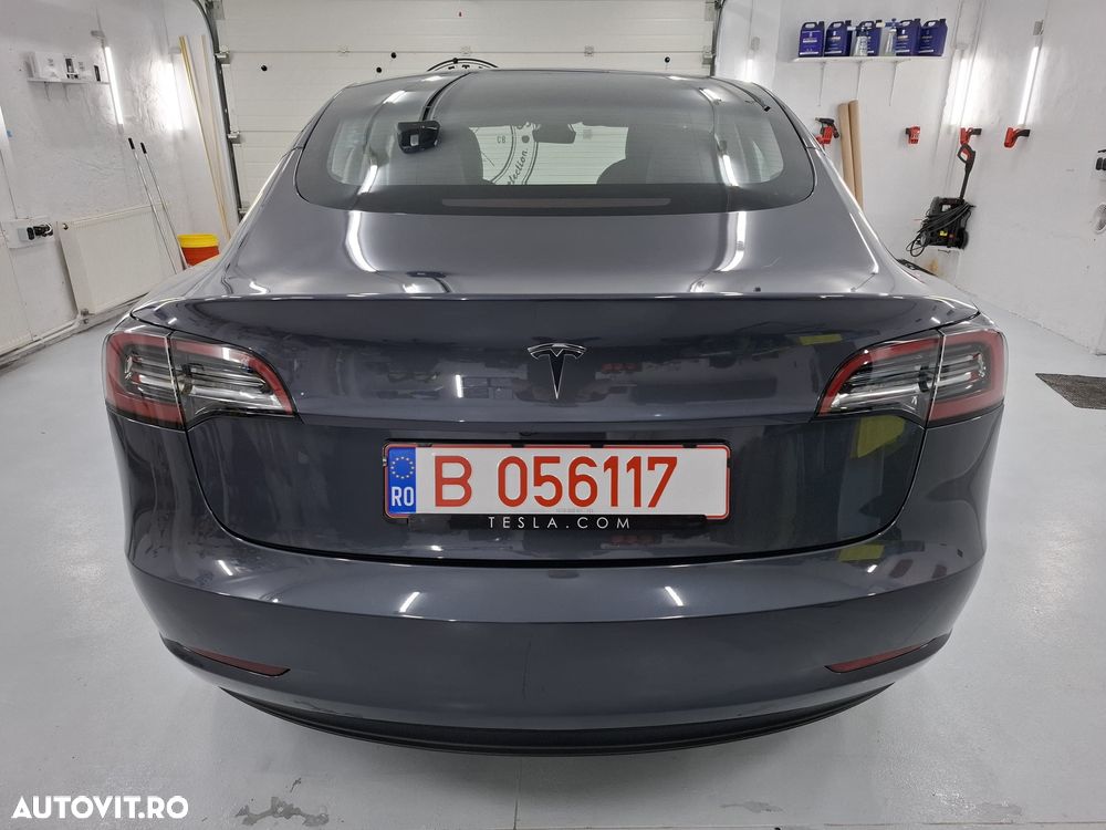 Tesla Model 3 RWD - 15