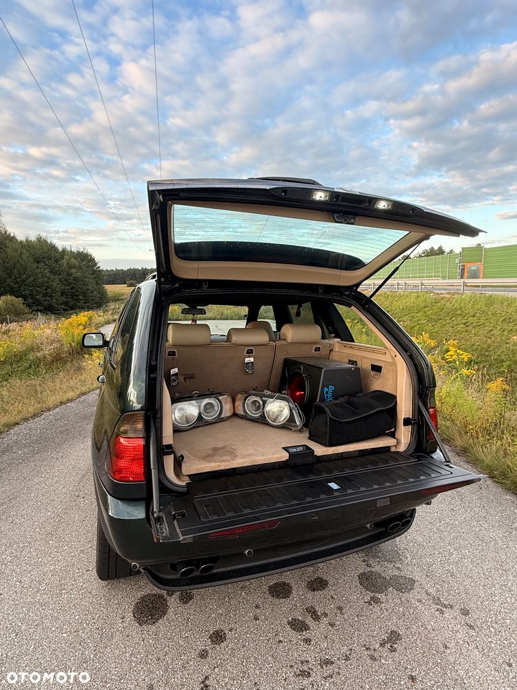 BMW X5 4.4i - 10