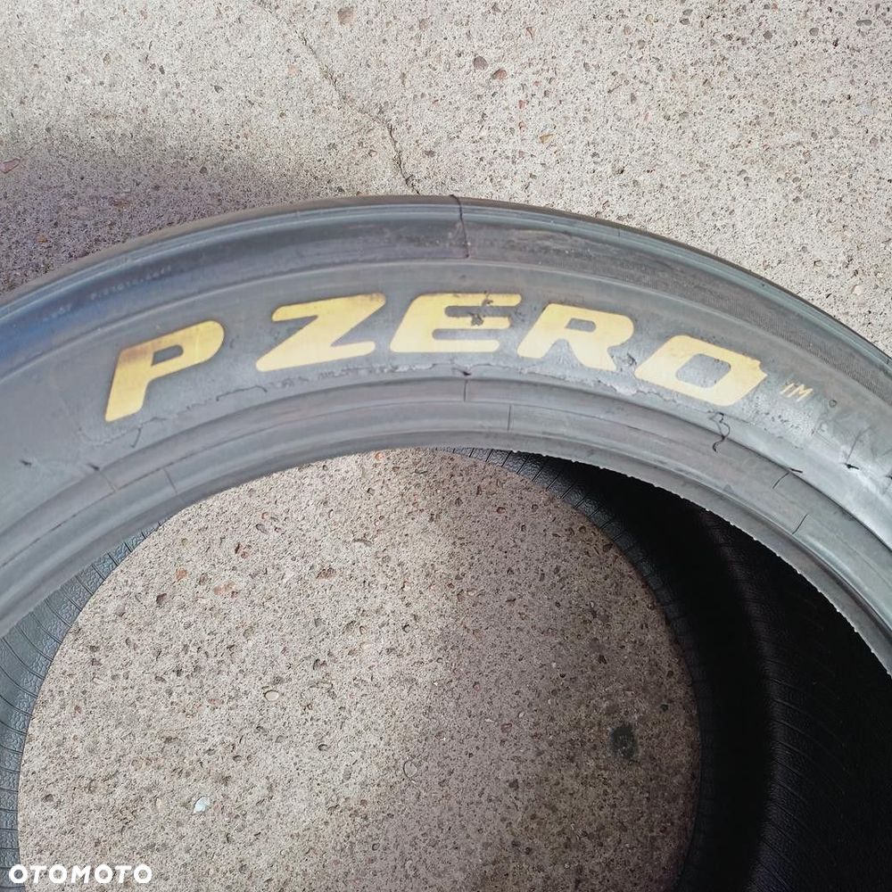 OPONA 305/660/18 Pirelli P Zero SLICK (E2653) - 3