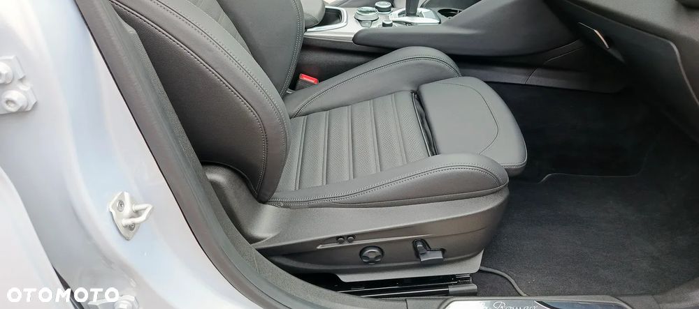 Alfa Romeo Giulia 2.0 Turbo Veloce TI Q4 - 27