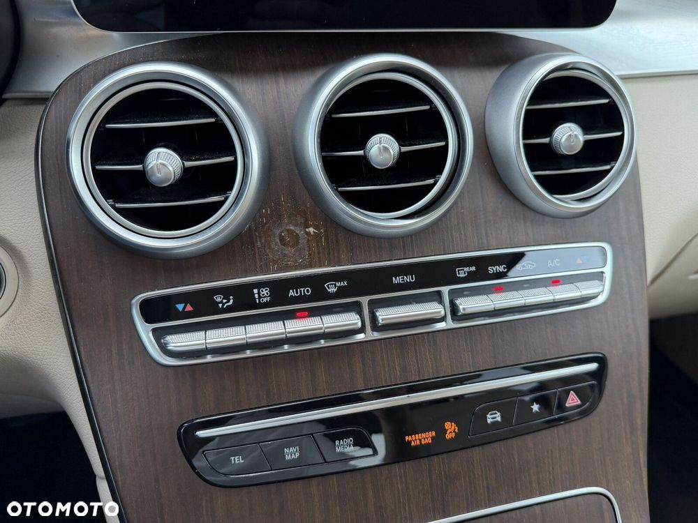 Mercedes-Benz GLC 220 d 4-Matic - 32