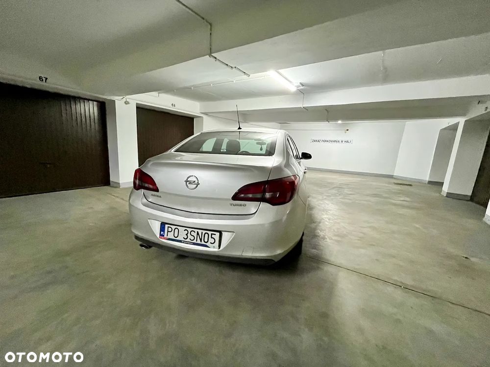 Opel Astra 1.4 T EU6 - 14