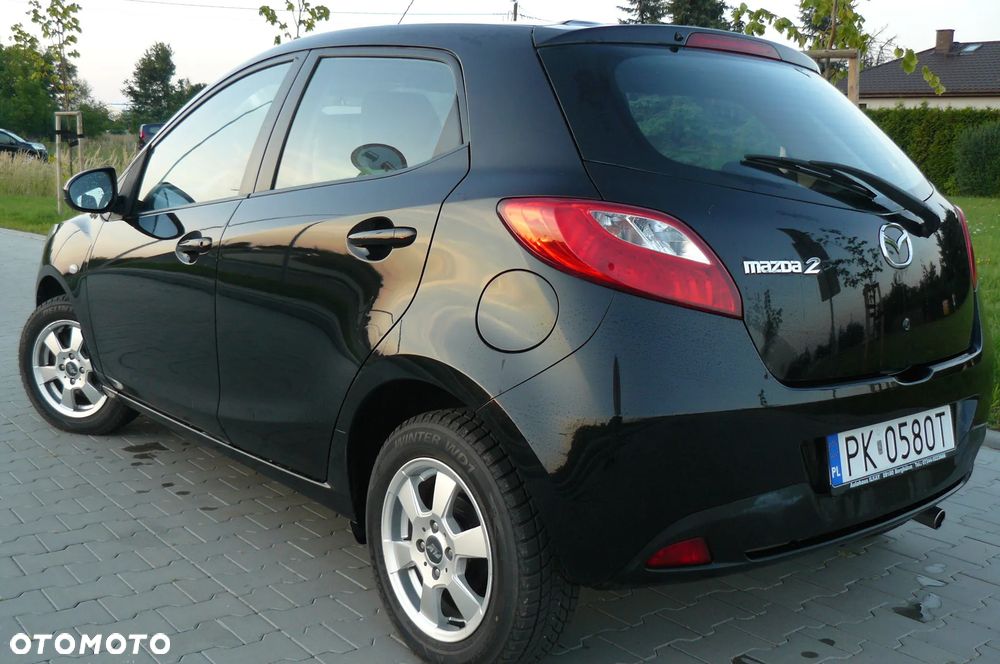 Mazda 2 - 3