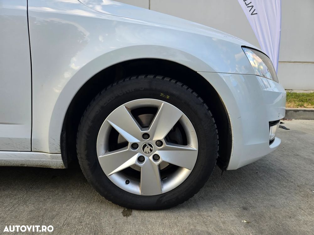 Skoda Octavia 2.0 TDI DSG Ambition - 19