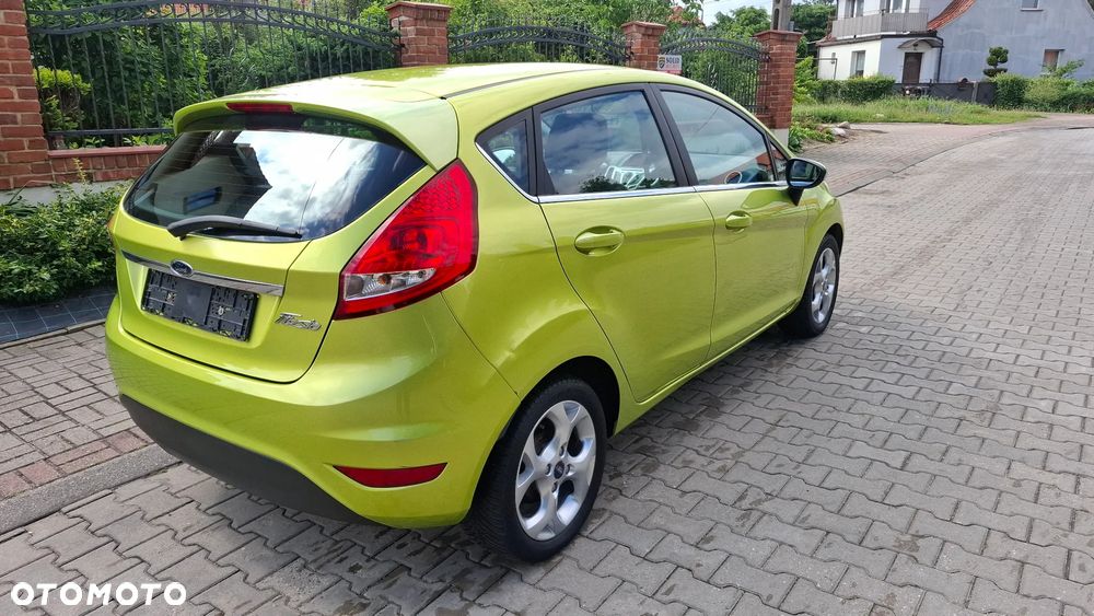Ford Fiesta 1.25 Champions Edition - 6