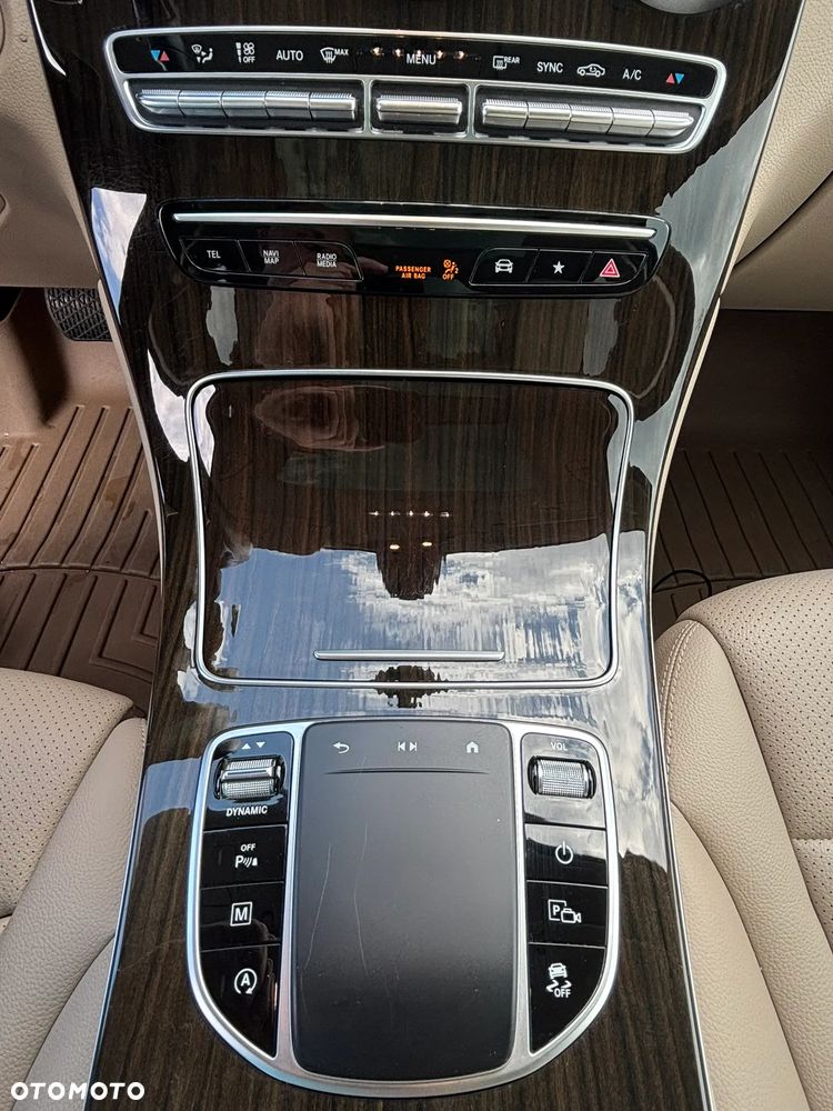 Mercedes-Benz GLC - 17