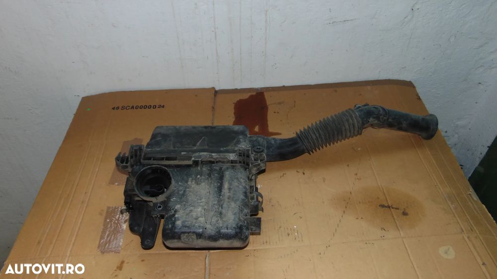 Carcasa filtru aer Toyota Yaris 1.3 VVT-I benzina an 2007 - 3