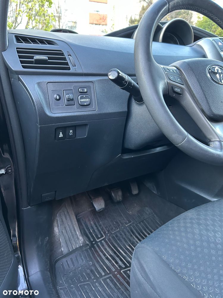 Toyota Verso 2.0 D-4D Sol SW 7os - 8