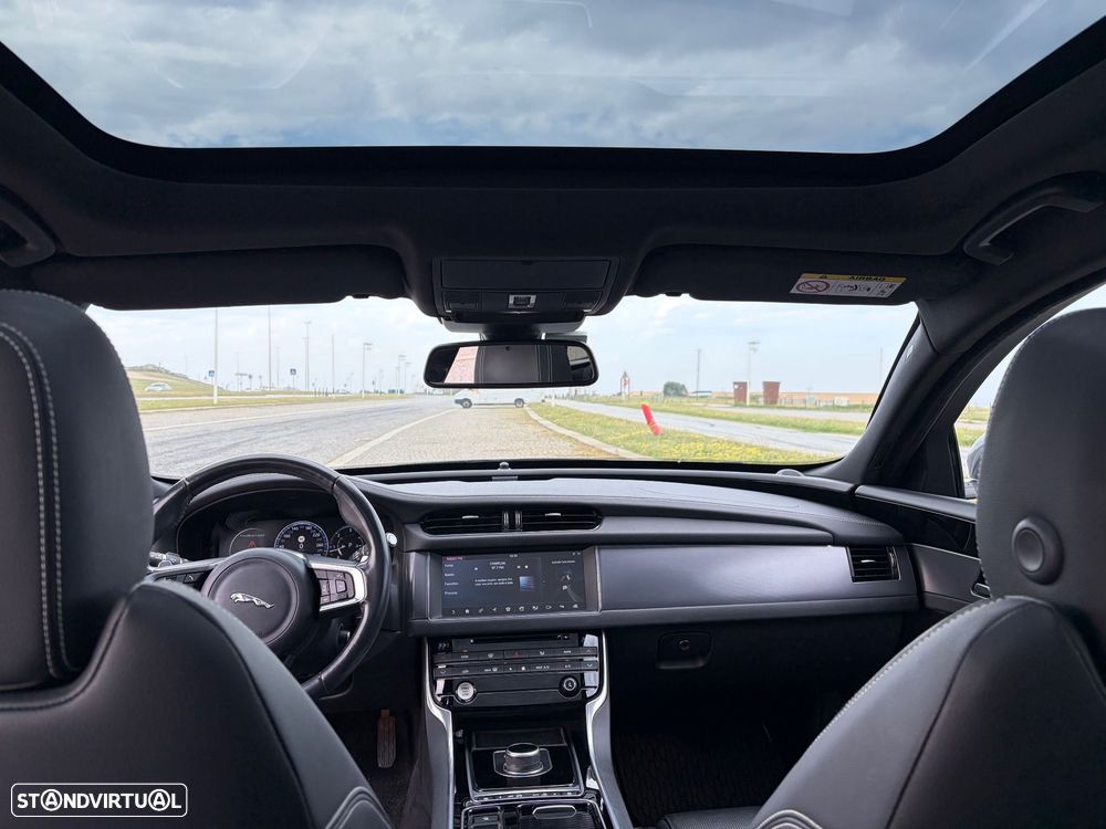 Jaguar XF Sportbrake 2.0 D R-Sport Aut. - 18