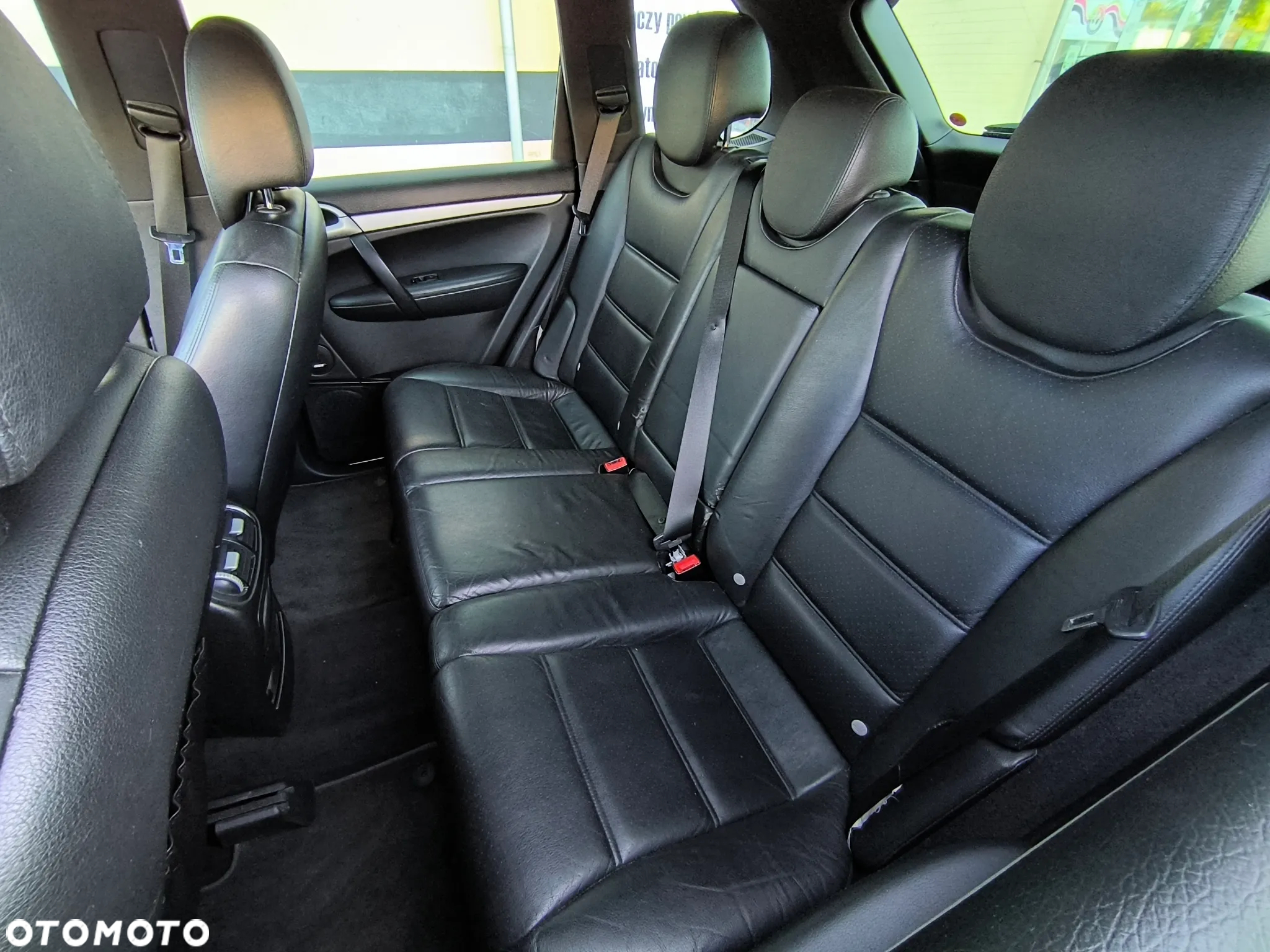 Porsche Cayenne - 14