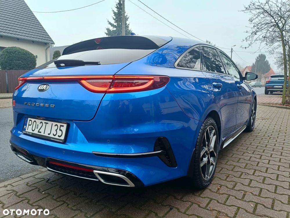 Kia ProCeed - 32