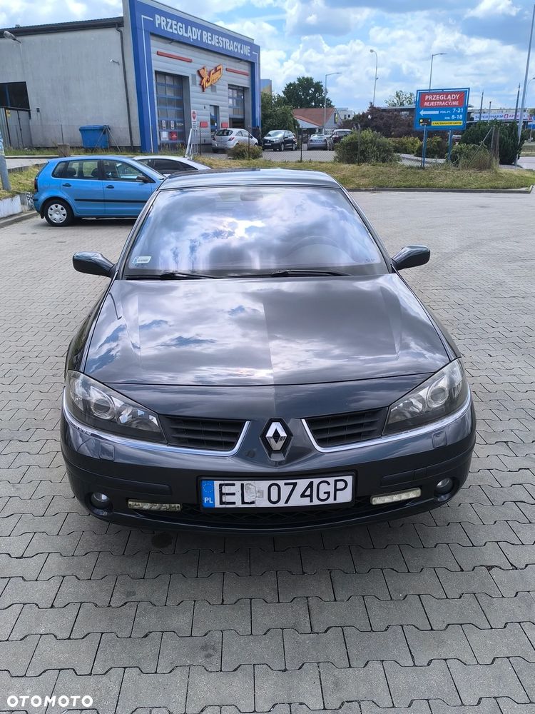 Renault Laguna - 1