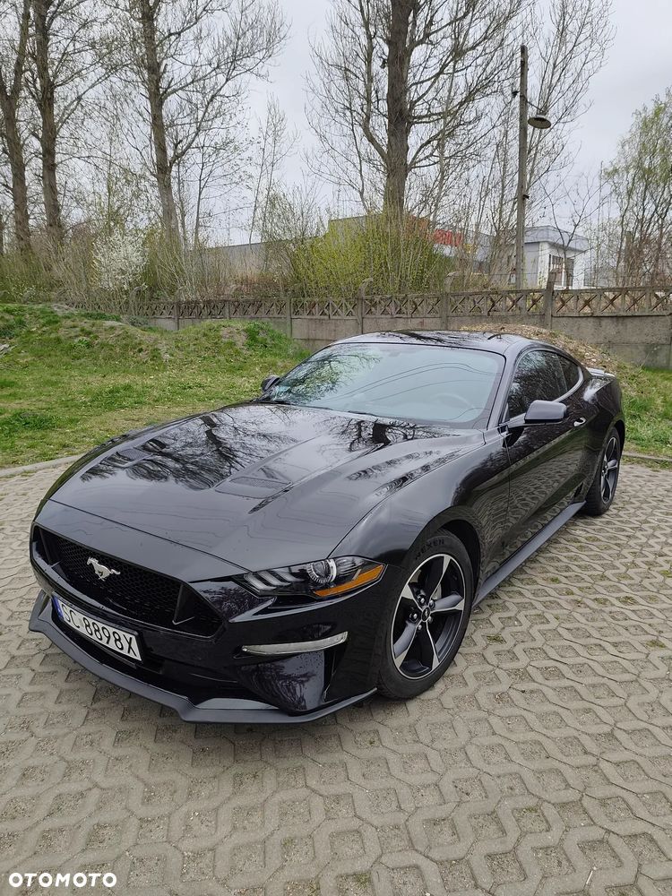 Ford Mustang - 1