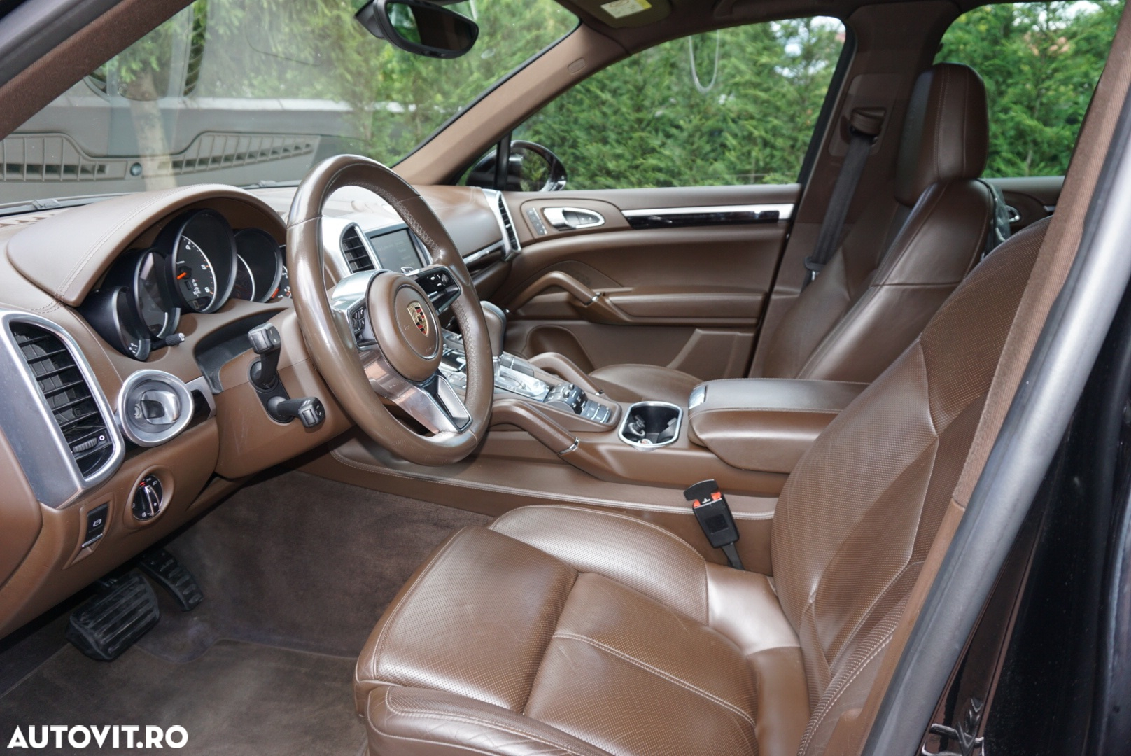 Porsche Cayenne 3.0 L - 22