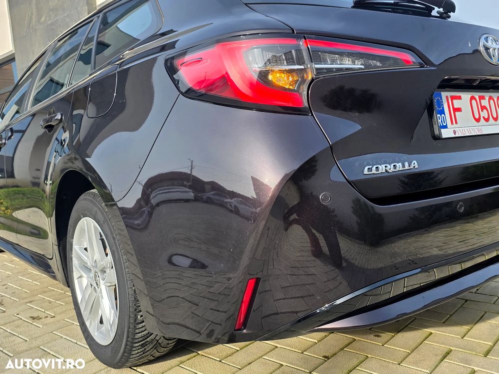 Toyota Corolla 1.8 Hybrid Touring Sports Business Edition - 12