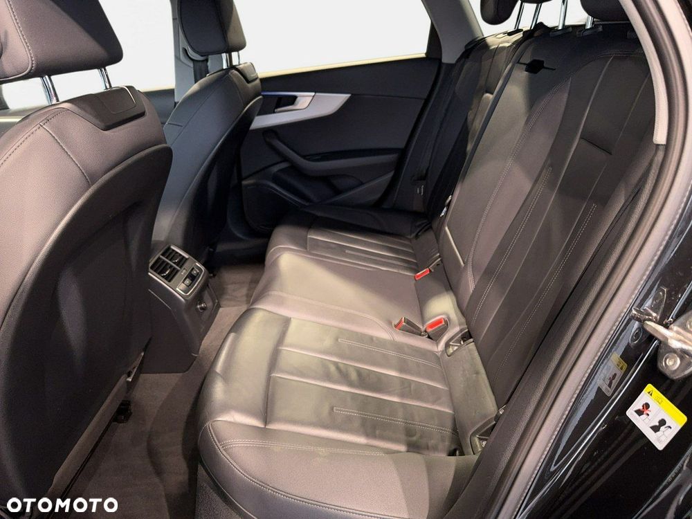 Audi A4 Allroad - 16