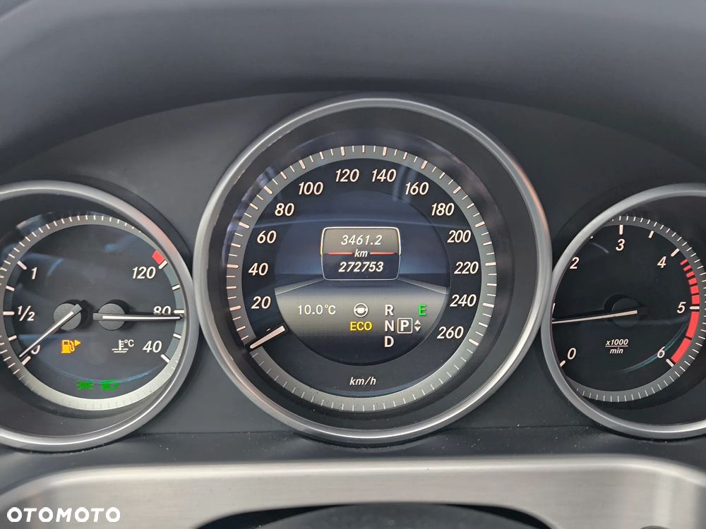 Mercedes-Benz Klasa E 250 BlueTEC 9G-TRONIC Edition - 34