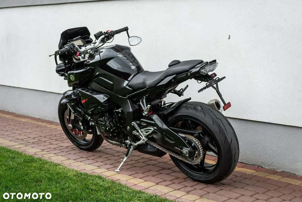 Yamaha MT - 4