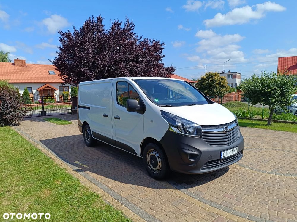 Opel Vivaro - 1