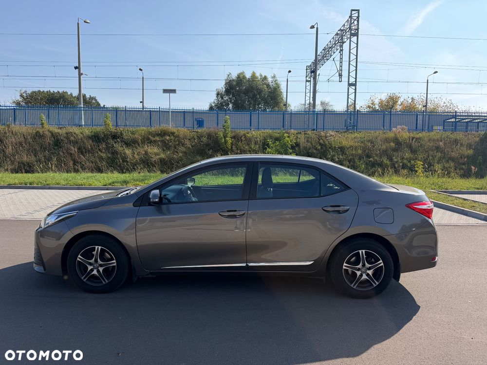 Toyota Corolla - 3