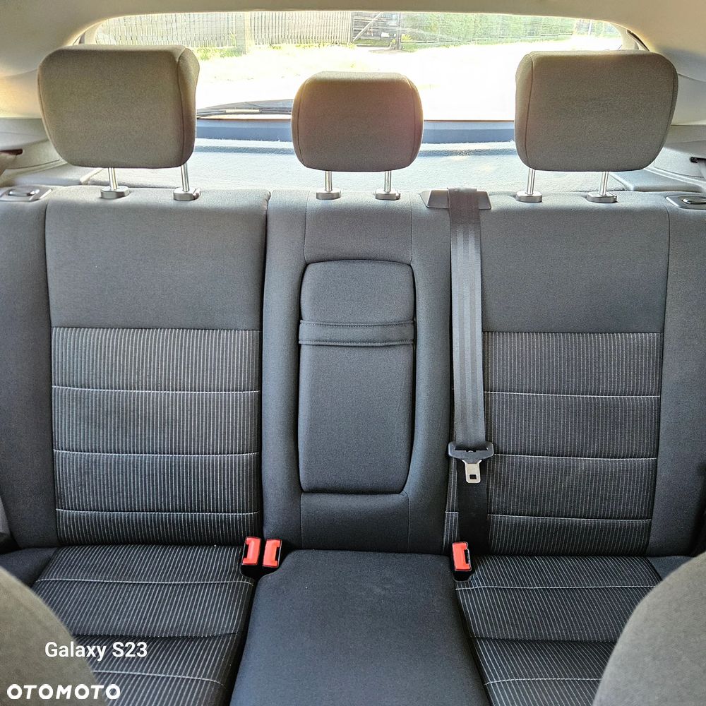Ford Focus 1.8 Sport - 32