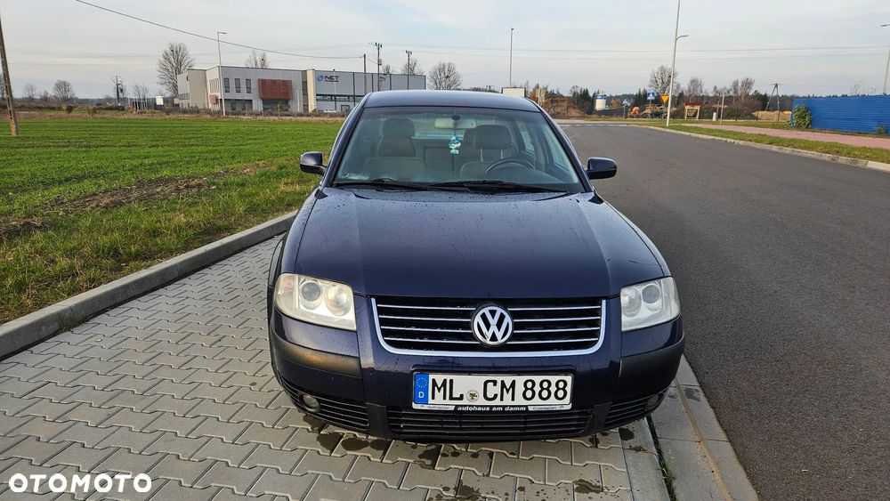 Volkswagen Passat 1.8T Basis - 15