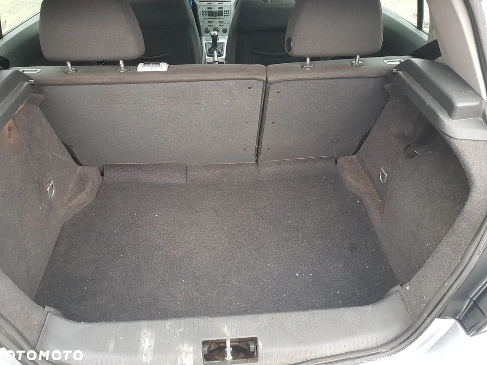 Opel Astra 1.7 CDTI DPF Edition - 13