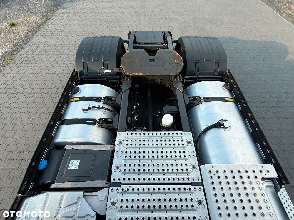 Volvo FH500/EURO6//METALIK/FULL LED/NAVI/KLIMA.POSTOJOWA/SPROWADZONY - 17