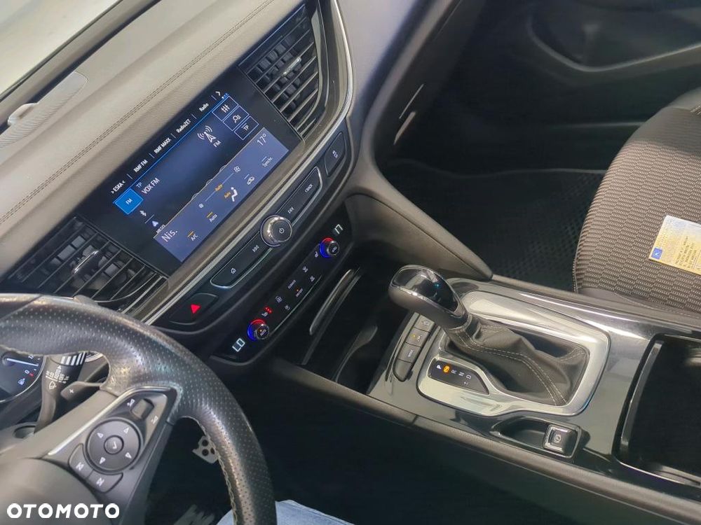 Opel Insignia 2.0 T GS Line S&S - 12