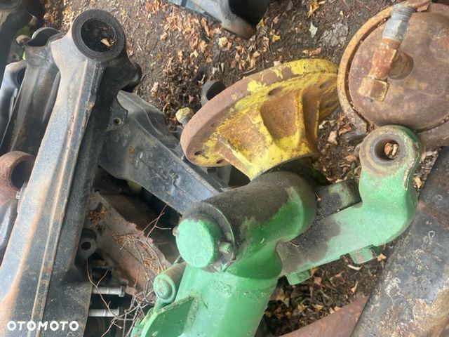 John Deere 1065 | 1075 - Zwrotnica | Piasta - 2