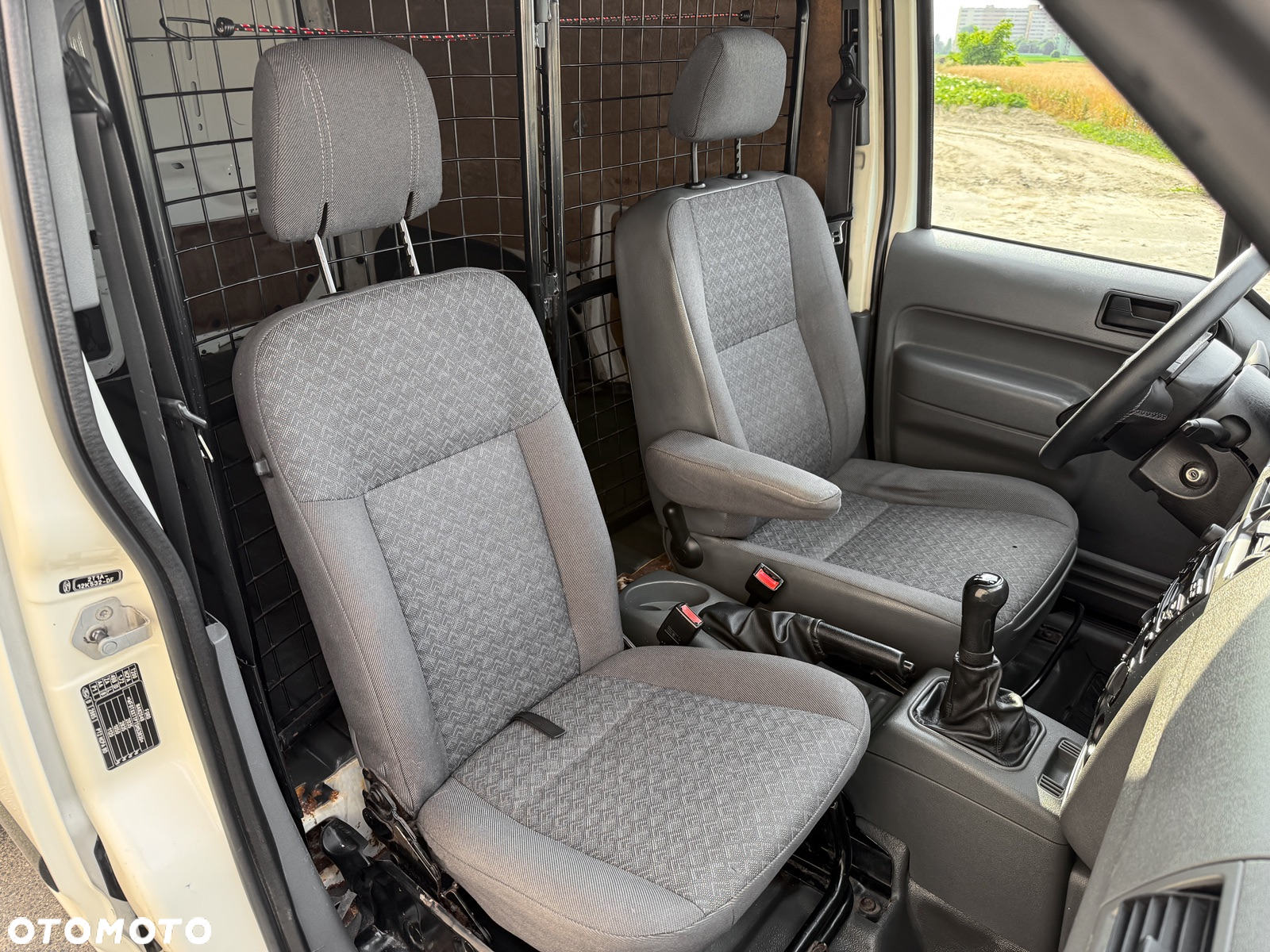 Ford Transit Connect - 16