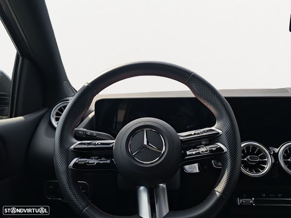 Mercedes-Benz B 180 d - 11