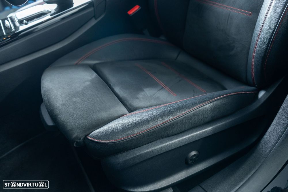 Mercedes-Benz CLA 250 e Shooting Brake AMG Line - 9
