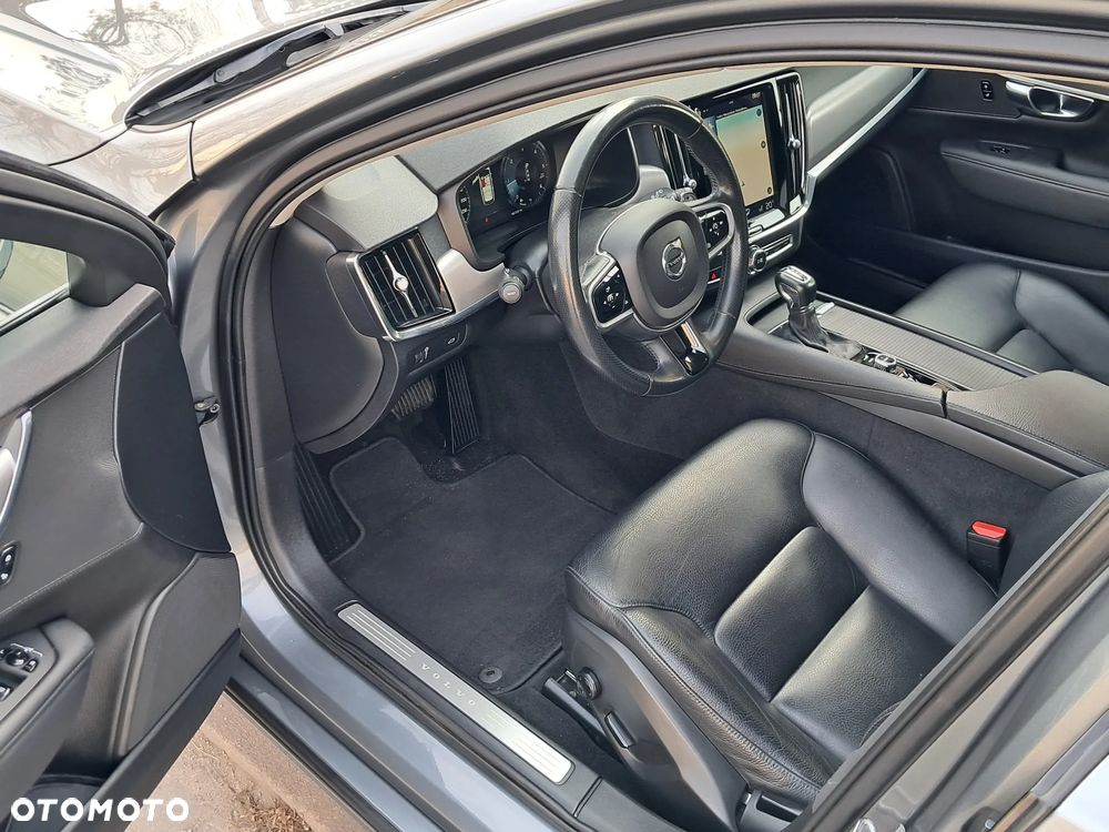 Volvo V90 D4 Geartronic Momentum - 12