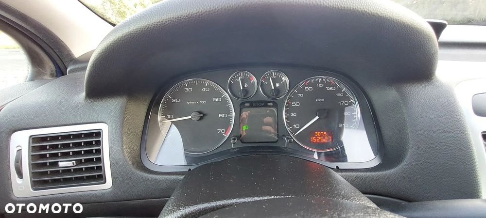 Peugeot 307 1.6 - 15