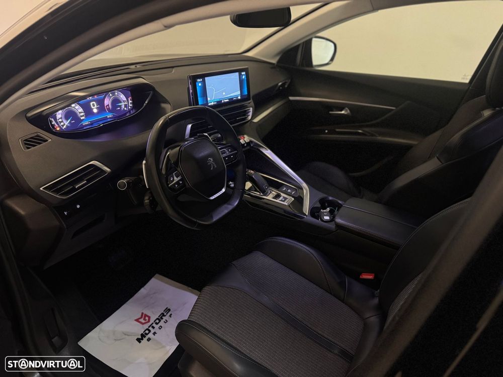 Peugeot 5008 1.5 BlueHDi Allure EAT8 - 4