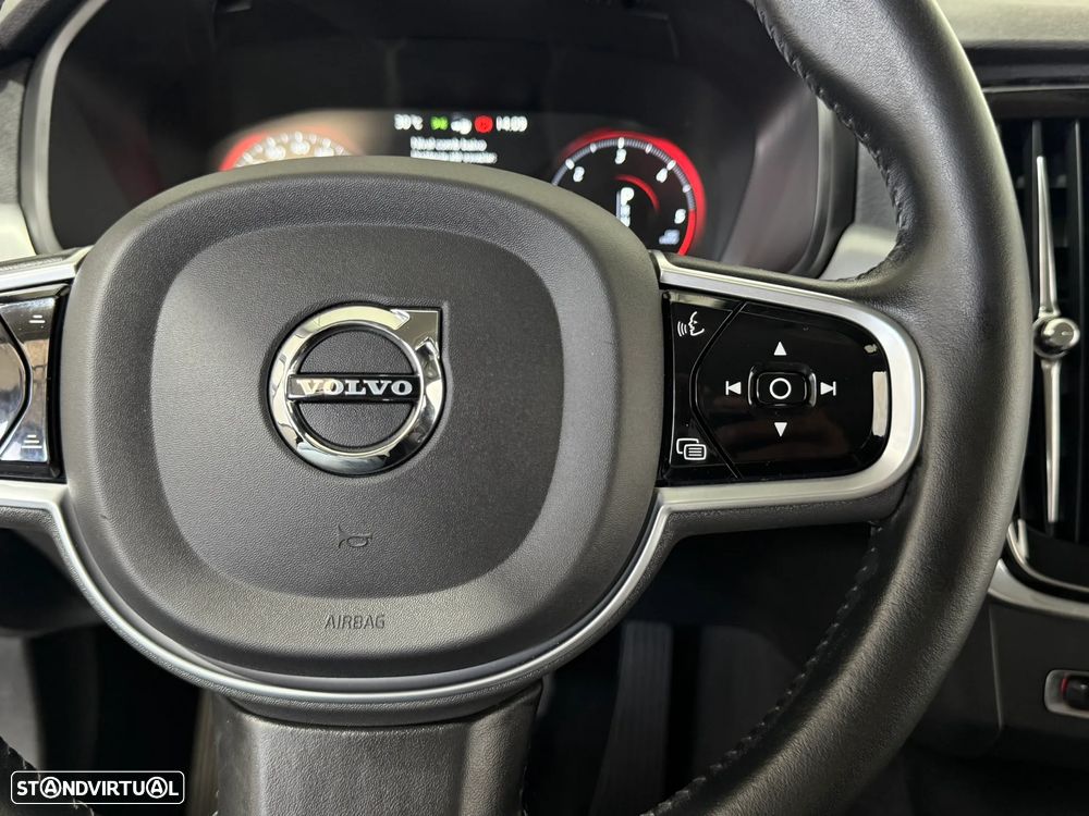 Volvo V90 2.0 D4 Momentum Plus Geartronic - 25