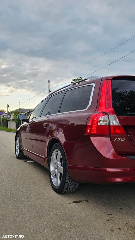 Volvo V70 D3 Geartronic Summum - 4