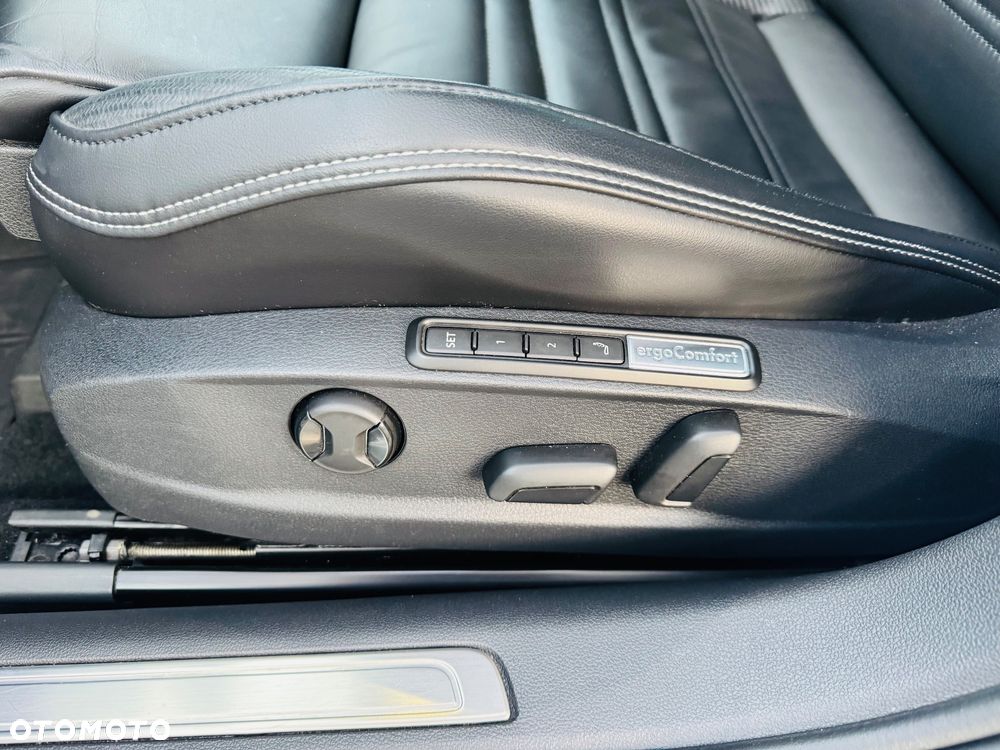Volkswagen Passat - 8