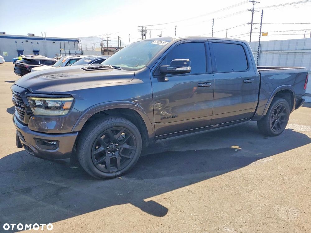 RAM 1500 5.7 Crew Cab Laramie