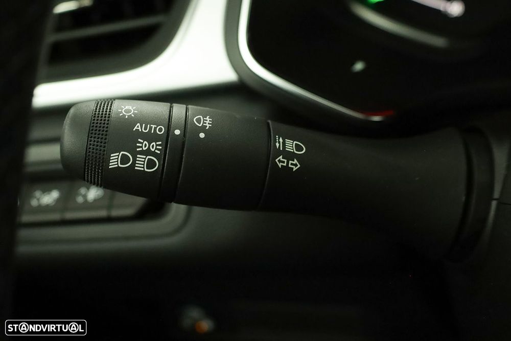 Renault Captur 1.0 TCe Techno Bi-Fuel - 17