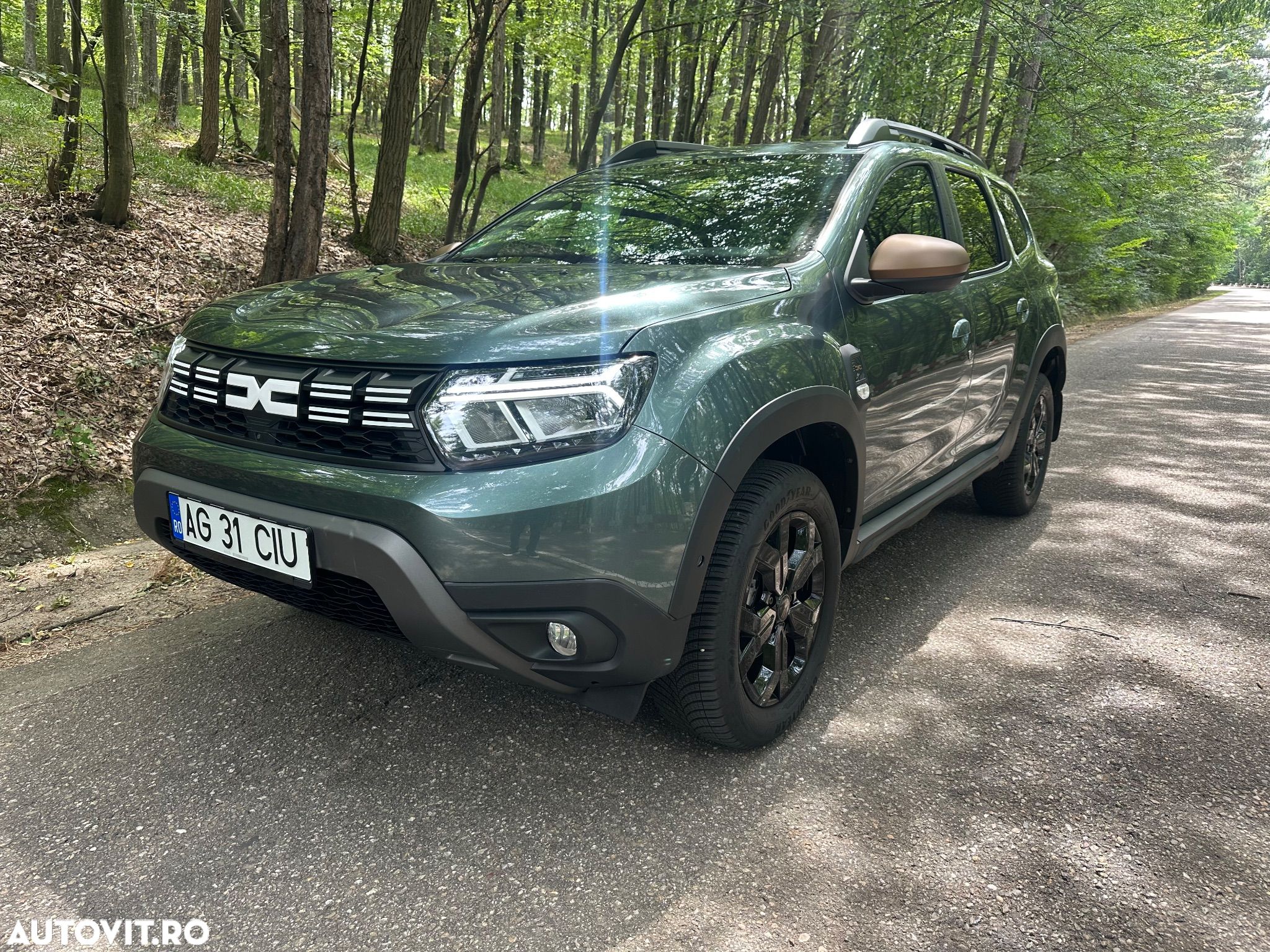 Dacia Duster TCe 150 4WD GPF Celebration - 1