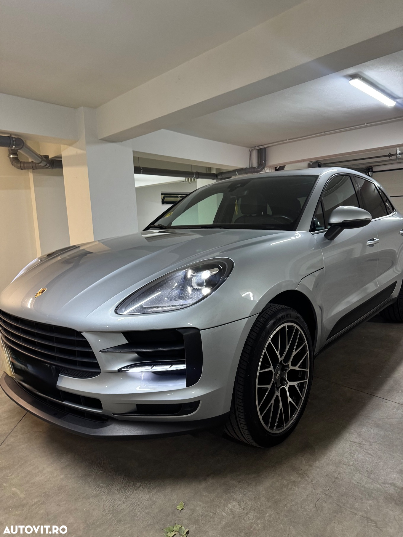 Porsche Macan Standard - 2
