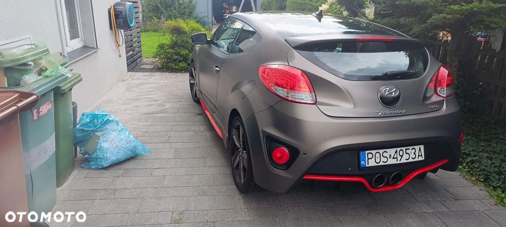 Hyundai Veloster - 7