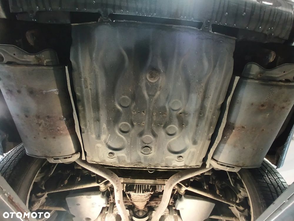 Lexus LS Comfort - 12