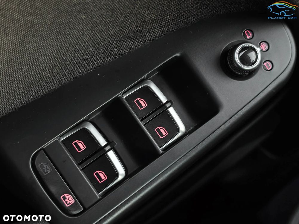 Audi A4 Avant 2.0 TDI DPF quattro Attraction - 29